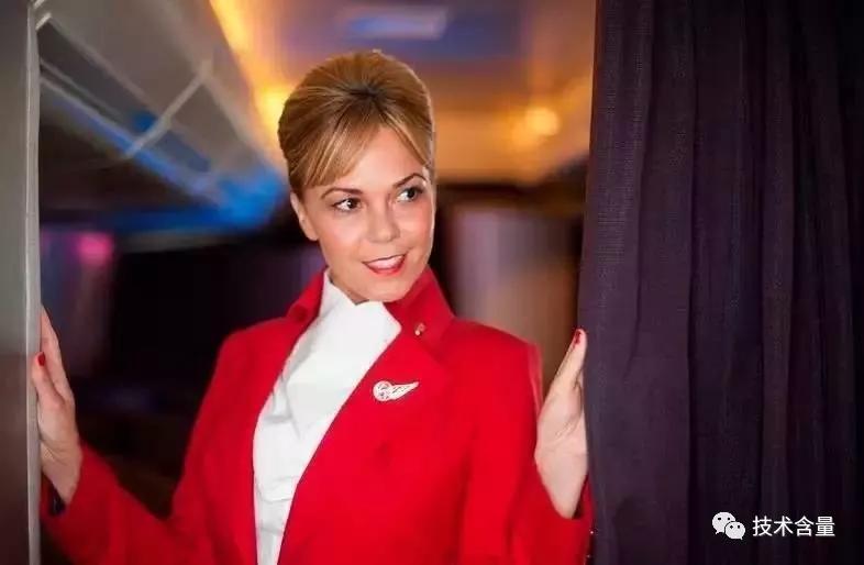 空姐制服每个年代的设计理念,中国国际航空空姐制服设计