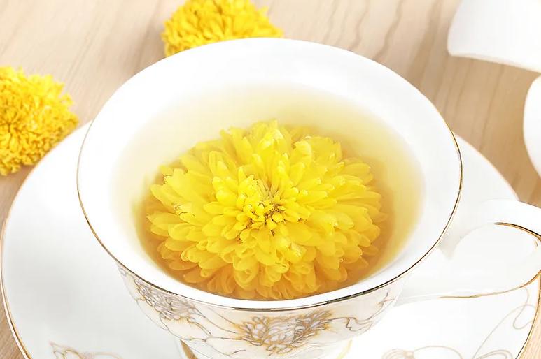 40男人喝什么茶可以强身养肾,40岁男人每天都喝一点酒好吗