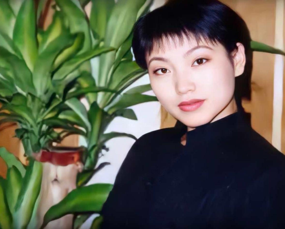 演员句号个人简历,演员句号前妻是谁