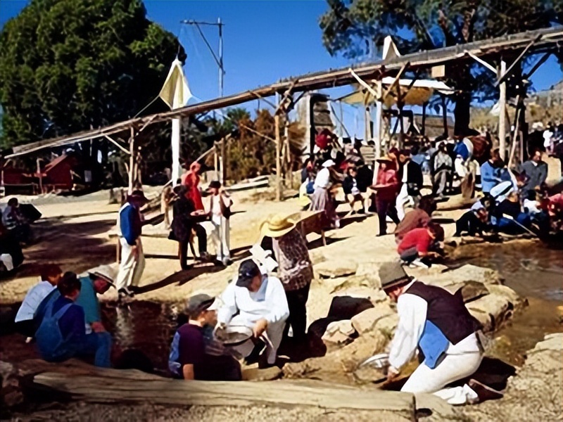 浙江龙泉发现古墓,深山发现古墓宝藏