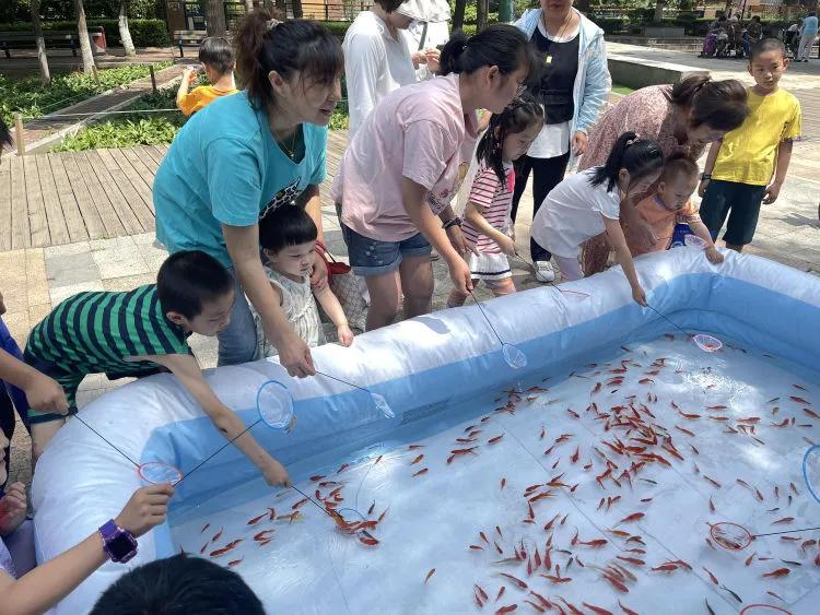 社区开展端午粽飘香浓浓邻里情,社区端午节特色共驻共建活动