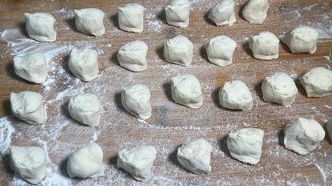 用圆白菜包肉馅做法大全,用圆白菜做菜包