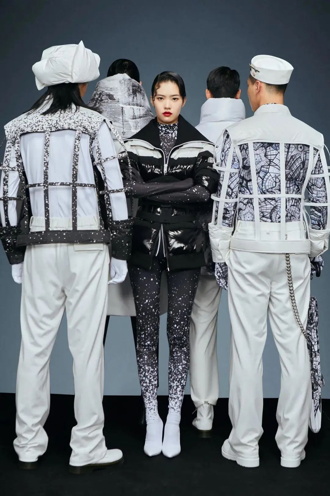 为何穿过阿迪、耐克羽绒服的人，都开始换回国产波司登了？