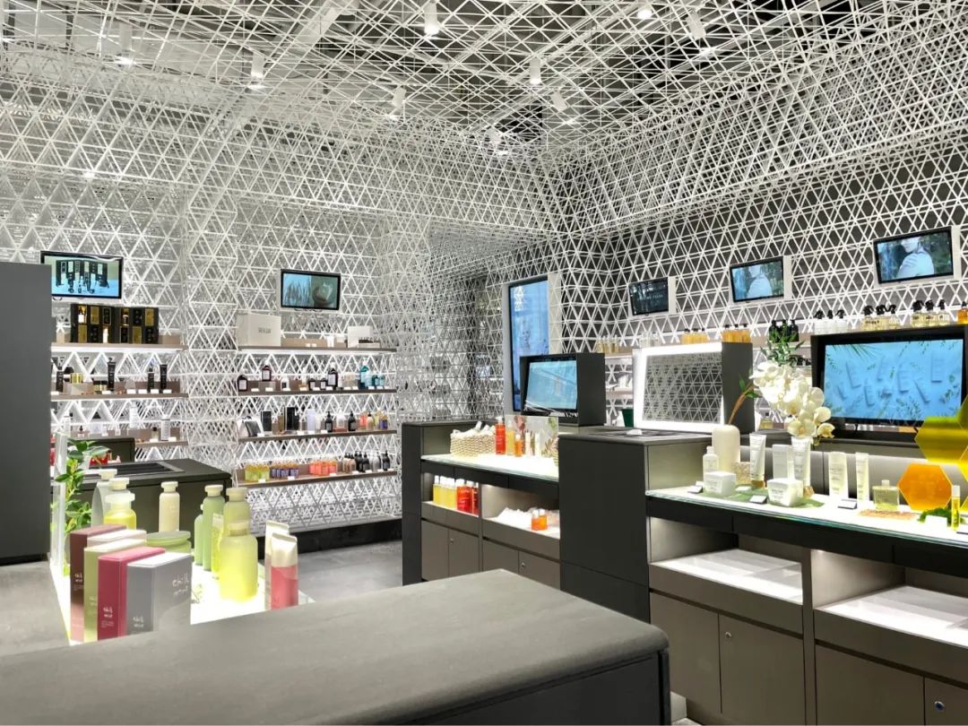 实探MOHOBEAUTÉ商场自营能否逆转美妆退潮