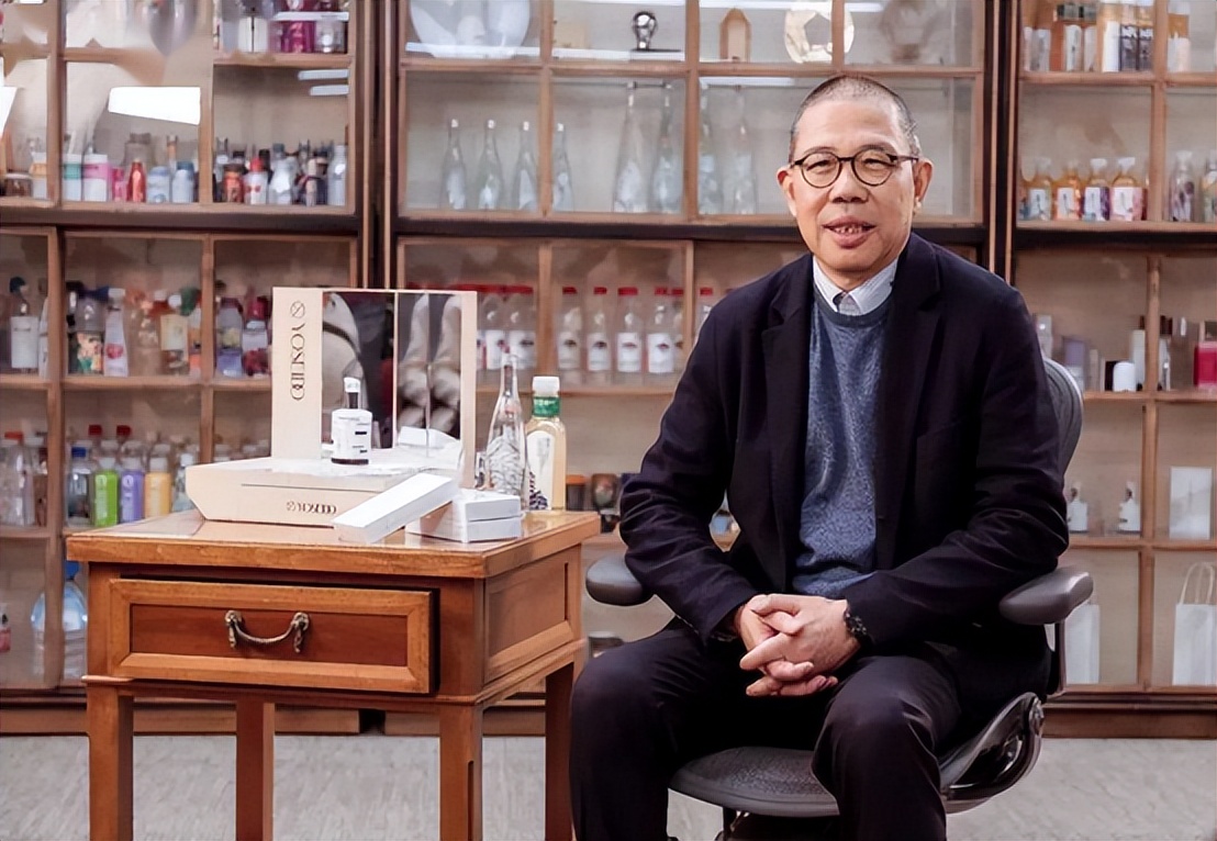 许家印砸百亿做冰泉被20亿贱卖,钟睒睒:我从未把恒大当作对手