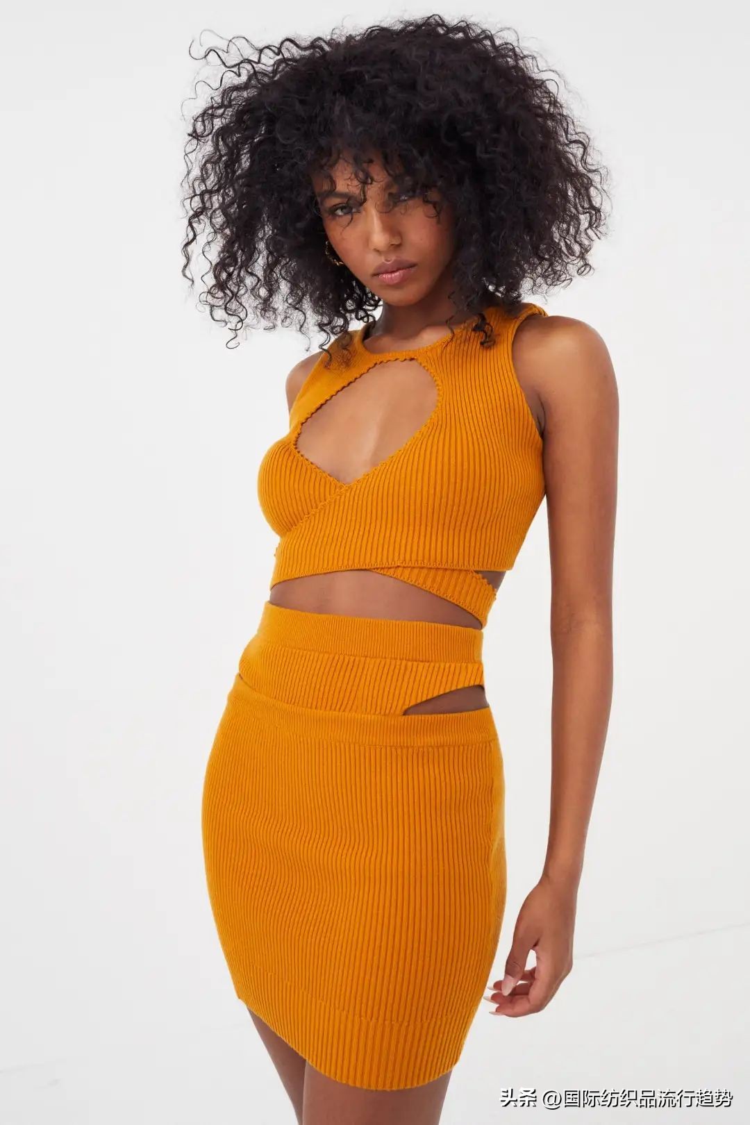 娜扎束脚哈伦裤,娜扎单眼皮连体裤