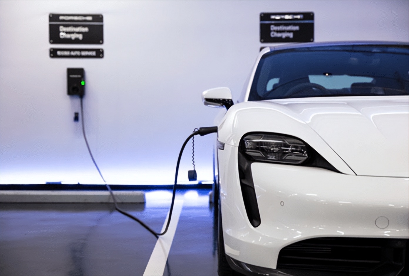 泰国奢侈品销量,泰国奢侈品购买划算吗