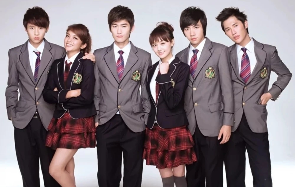 辱骂粉丝、无效宣发、卷款跑路，“家庭作坊”坑惨了这4位明星