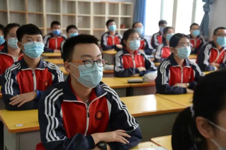 今年高考文科生有利好吗,中考科目及各科分数总分2023