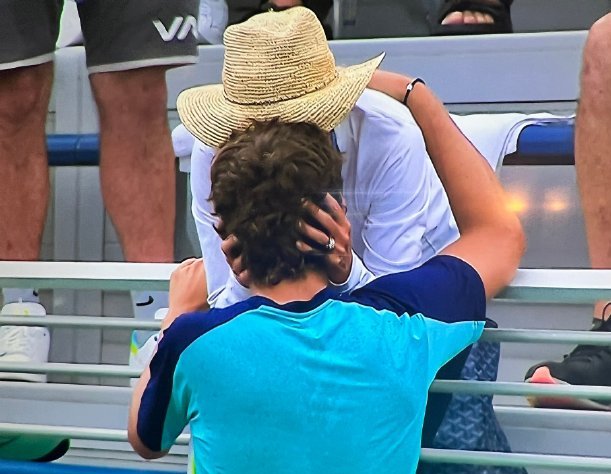 疲惫张帅止步澳网16强,卫冕亚军张帅跻身诺丁汉八强