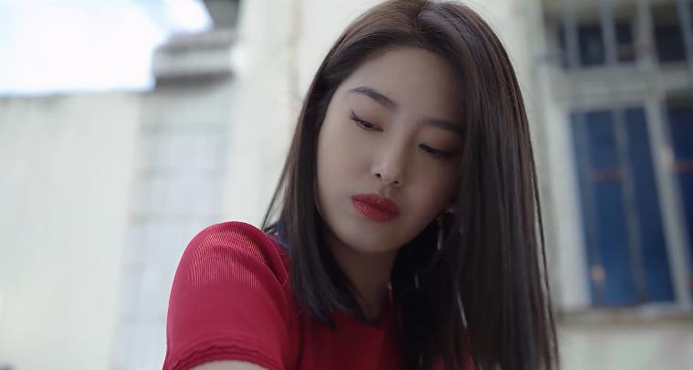 开播已拿下7个冠军，鹅家这部剧，打开了女性群像剧流量的天花板