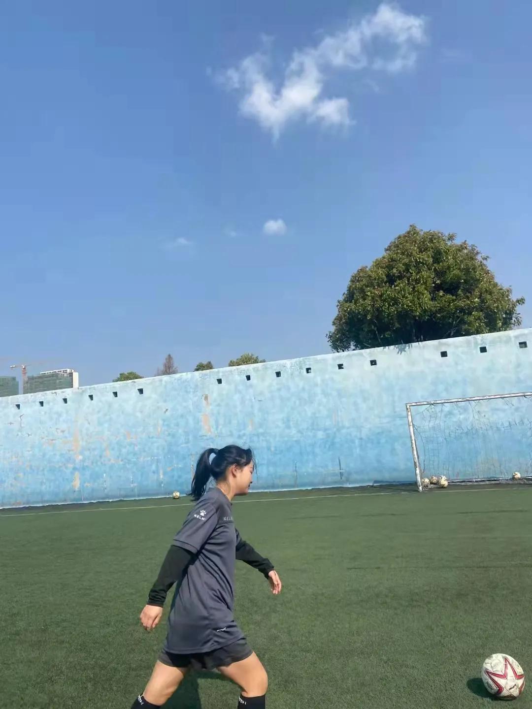 足球女孩|云南师范龚奕妃:别样花路,沿途芬芳