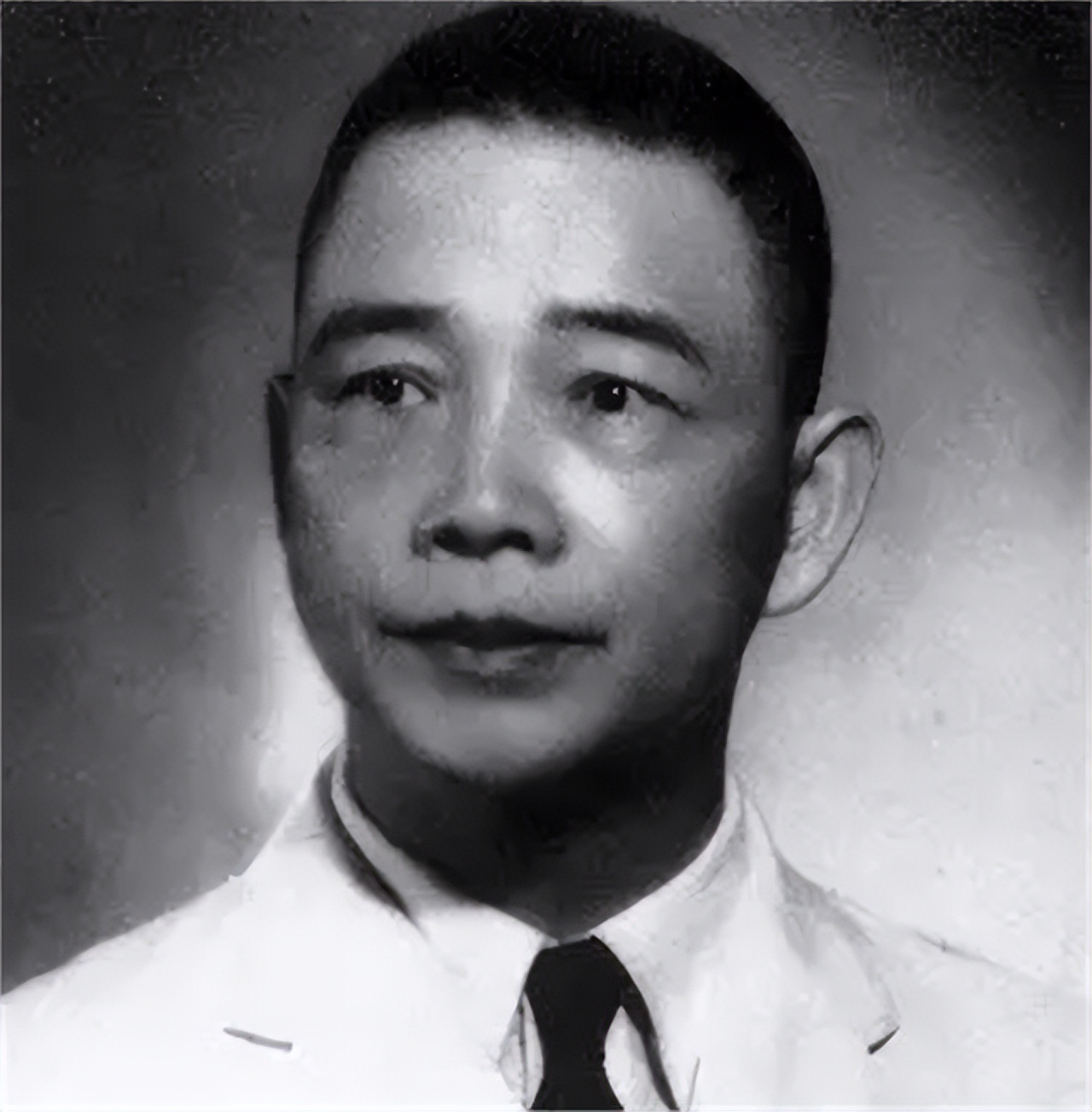 李之龙被国民*党**害死，家属希望追认烈士，为何周总理不予批准？