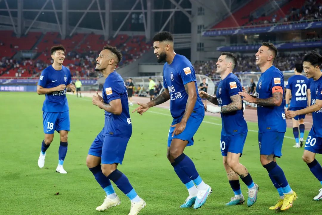 武汉三镇主场比赛日程,成都蓉城主场战平武汉三镇