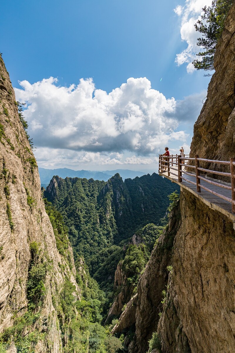 国内人气最旺的十大宗教名山,国内人气最旺十大名山