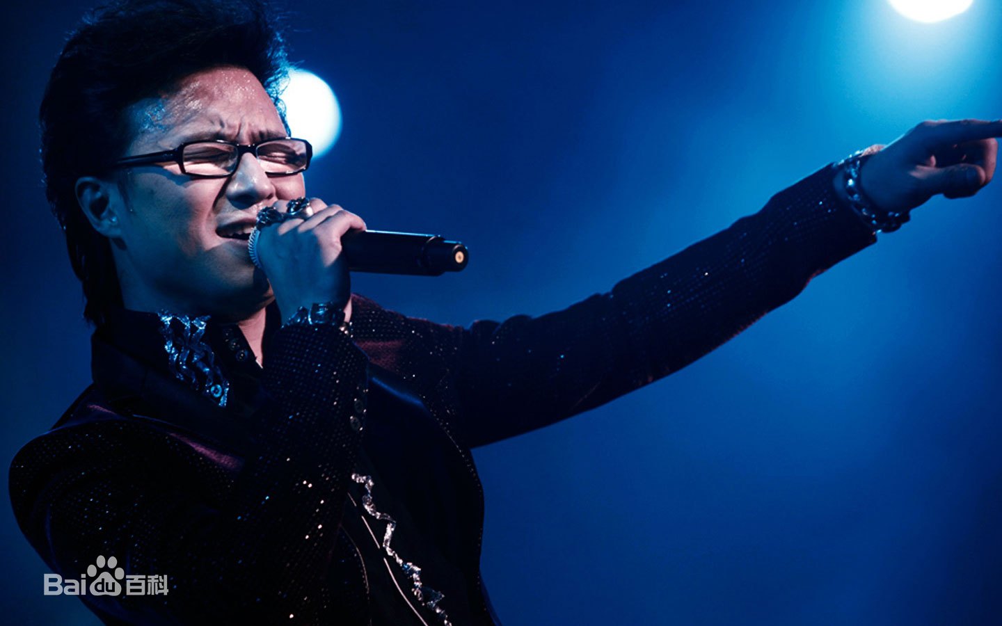 汪峰章子怡唱歌怒放的生命,深度解析汪峰章子怡