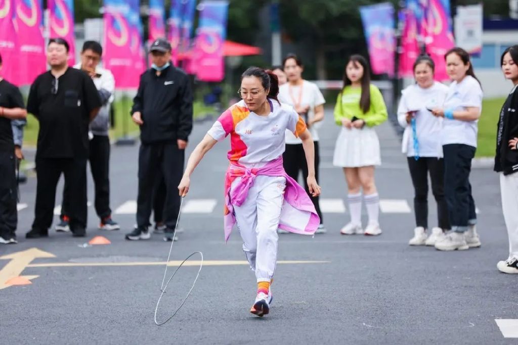 【潮新闻】连续17年举办运动会，杭州这家企业“花式”庆亚运