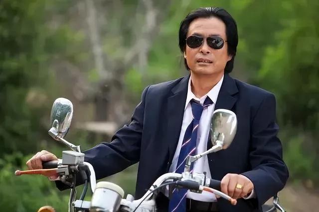 长得帅却总演反派的4位男星,演技被高估的四大男演员