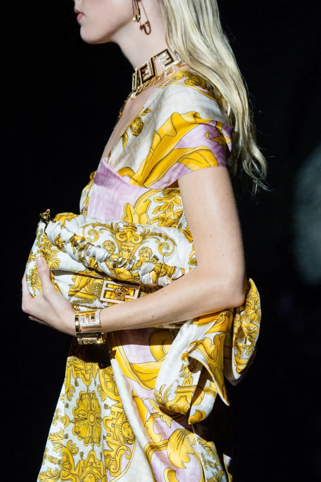 gucci不防水雨伞,Gucci万元联名伞不防水