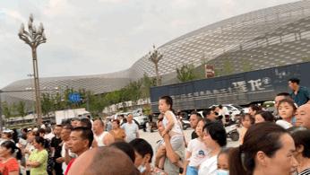 凤凰山，宇宙级草根网红孵化中心