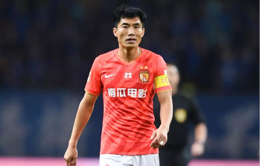 恒大队长郑智退役了吗,中国男足队长郑智是几月宣布退役