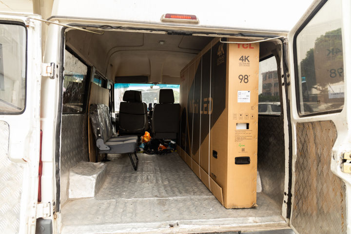 98英寸超大屏电视真的太爽了,有必要花3-4万买个98寸电视吗