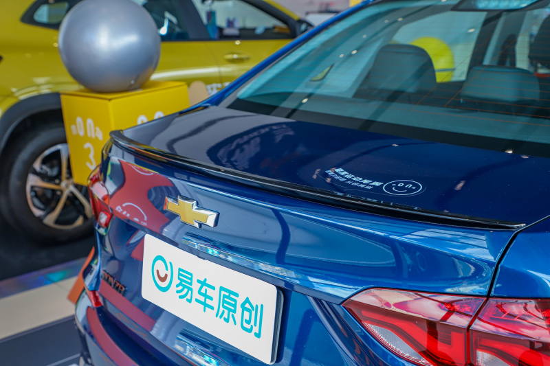 雪佛兰科鲁泽5到10万左右,雪佛兰科鲁泽20241.3t轻混什么意思