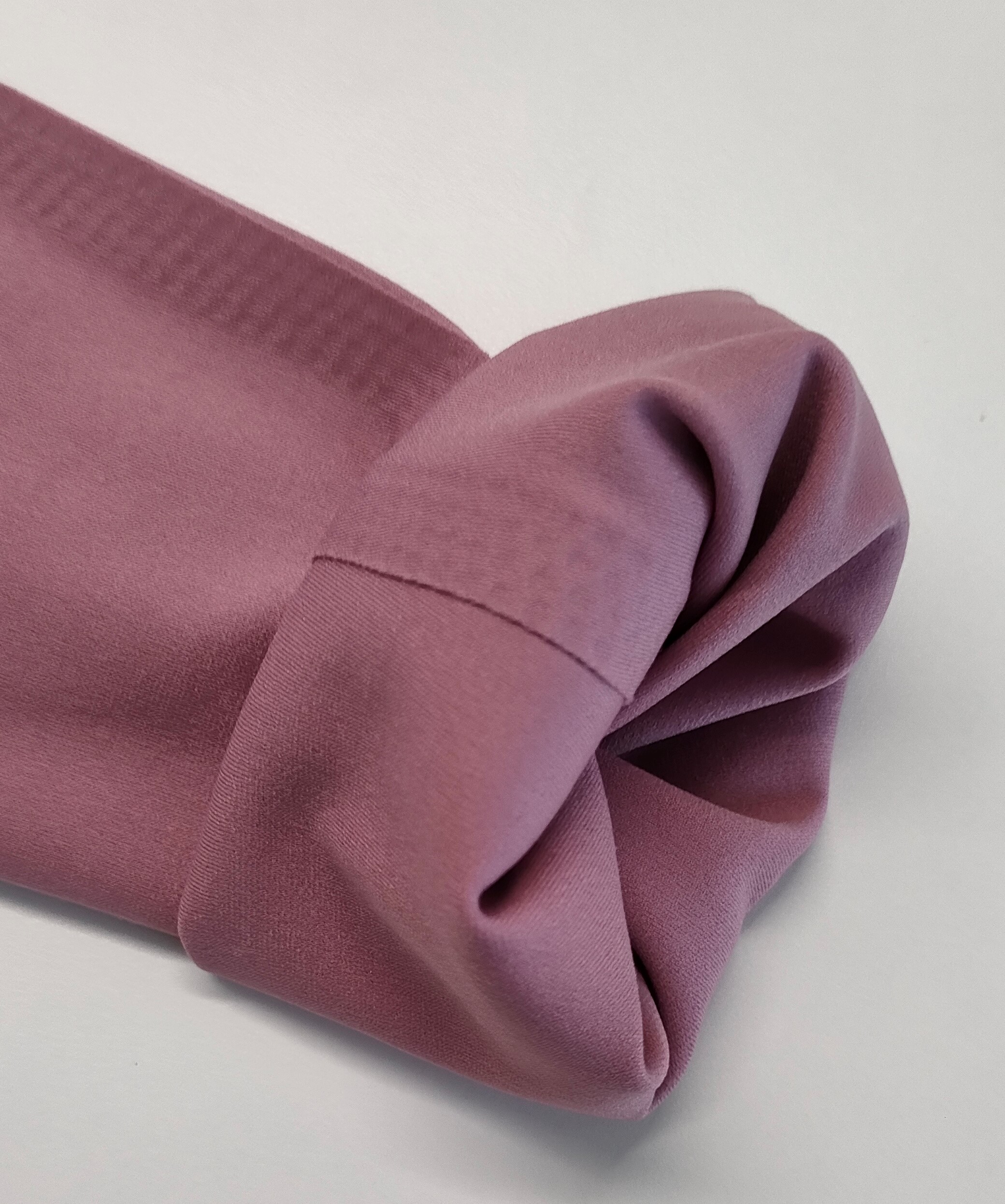 练瑜伽的瑜伽裤,孕妇适合穿什么裤子练瑜伽