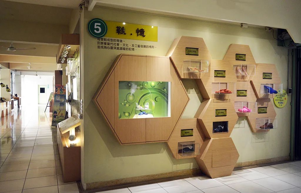 全球只有一家的工艺鞋子,超级好玩的鞋子