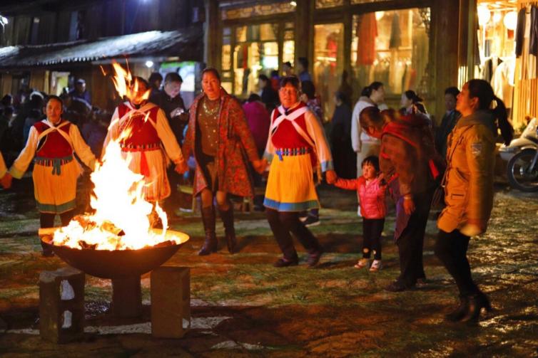大理到丽江自驾游沿途有什么景点,丽江附近自驾免费景点