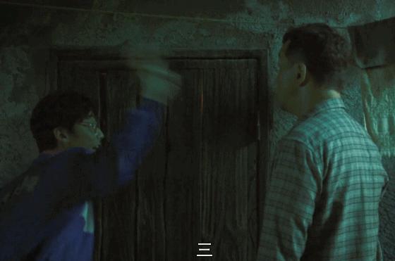 比《哭悲》还上头？逃犯吃屎，警察“全裸”查案，致敬《无间道》