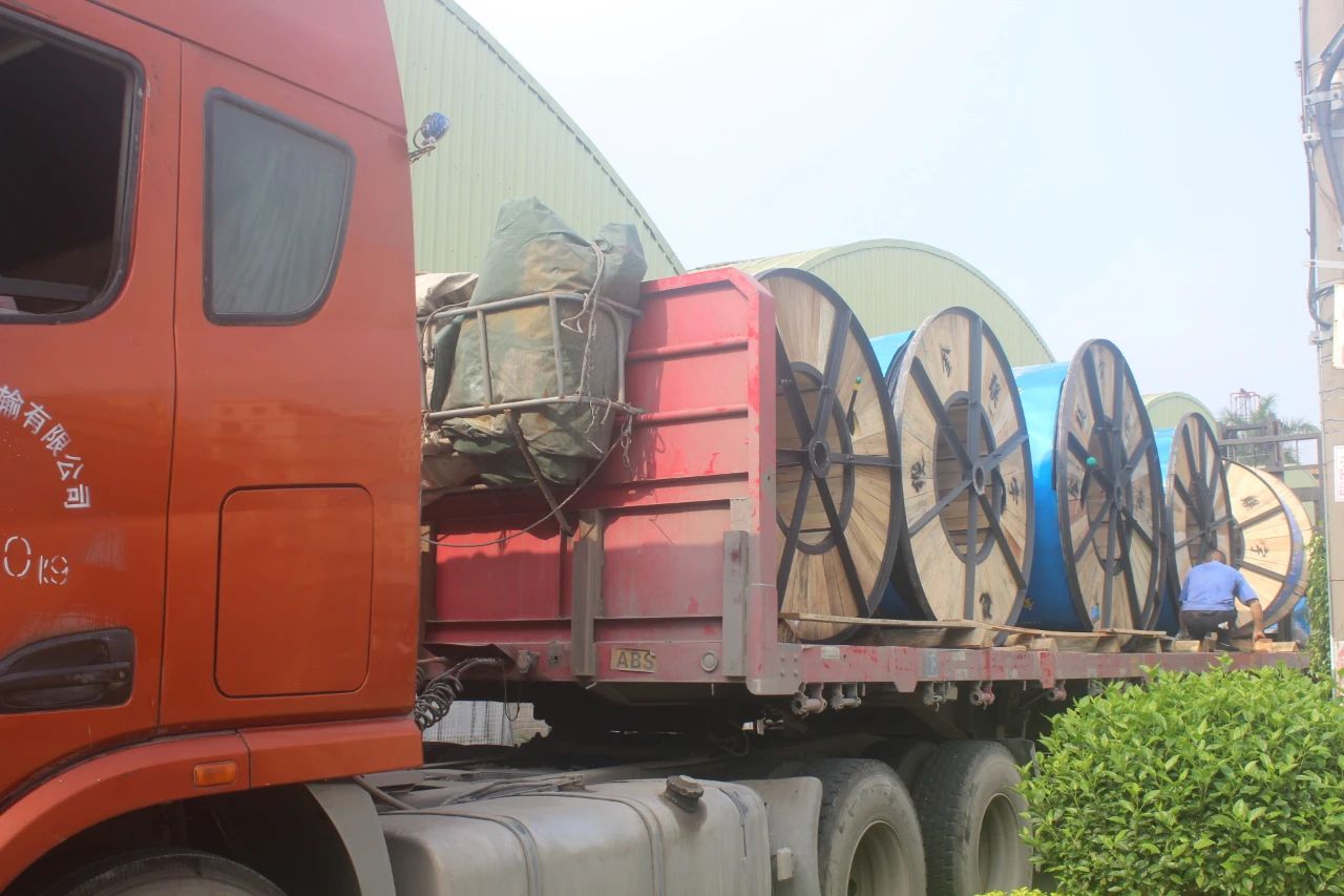 电线的寿命与用电量大小有关吗,安全用电关于电线的小知识来咯