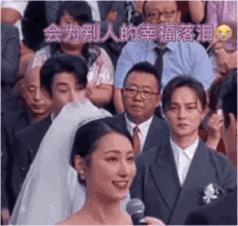 王鹤棣出席活动微博惊艳,王鹤棣一夜爆红的反应