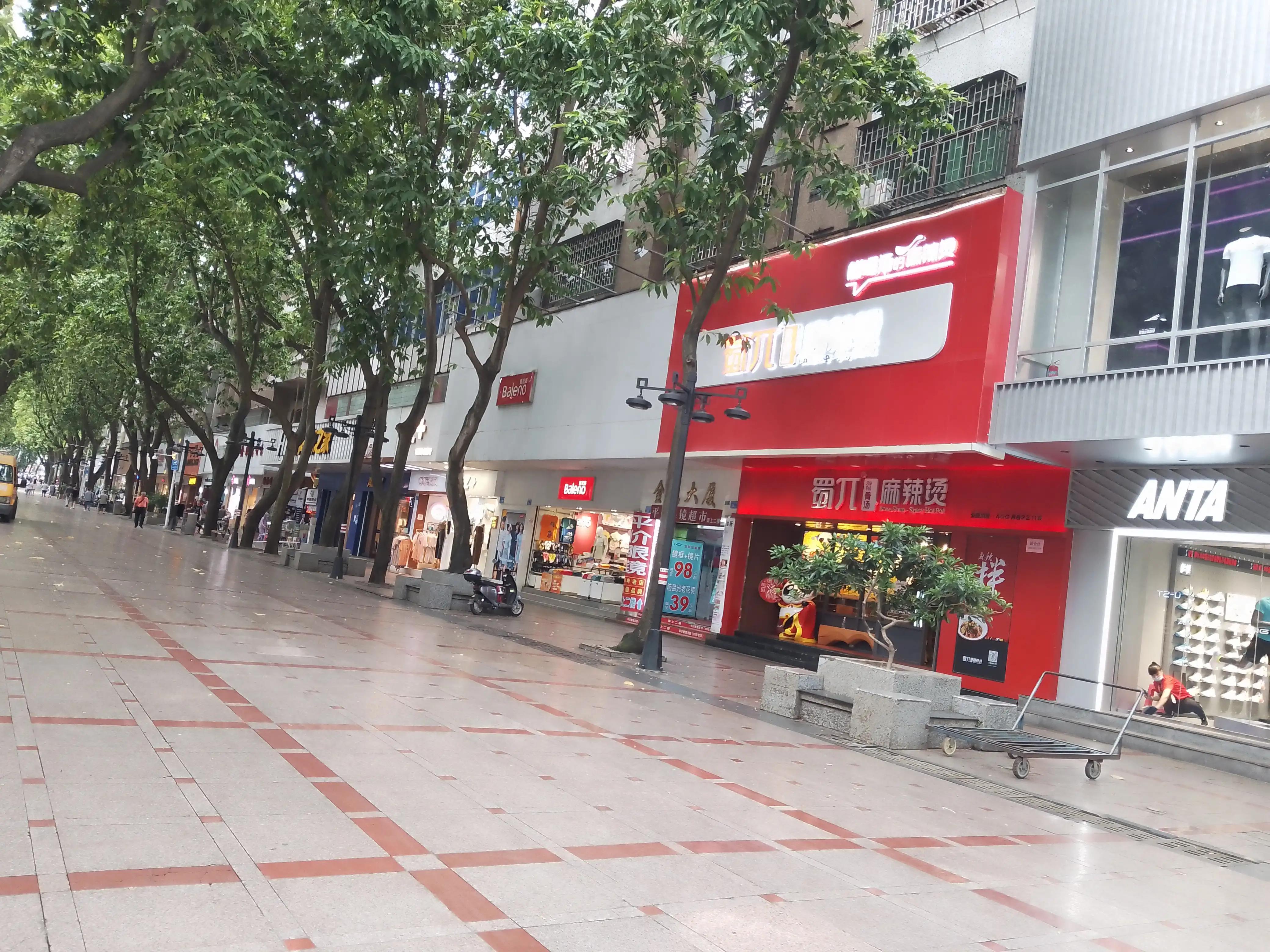 惠州哪个步行街卖衣服,惠州附近步行街买衣服便宜