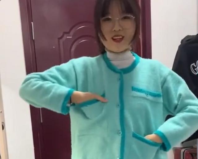 女生吐槽衣服不对称口袋,女生吐槽衣服设计网友评论