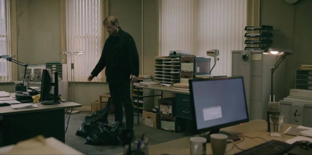 《流人》英剧,英剧《流人》片段