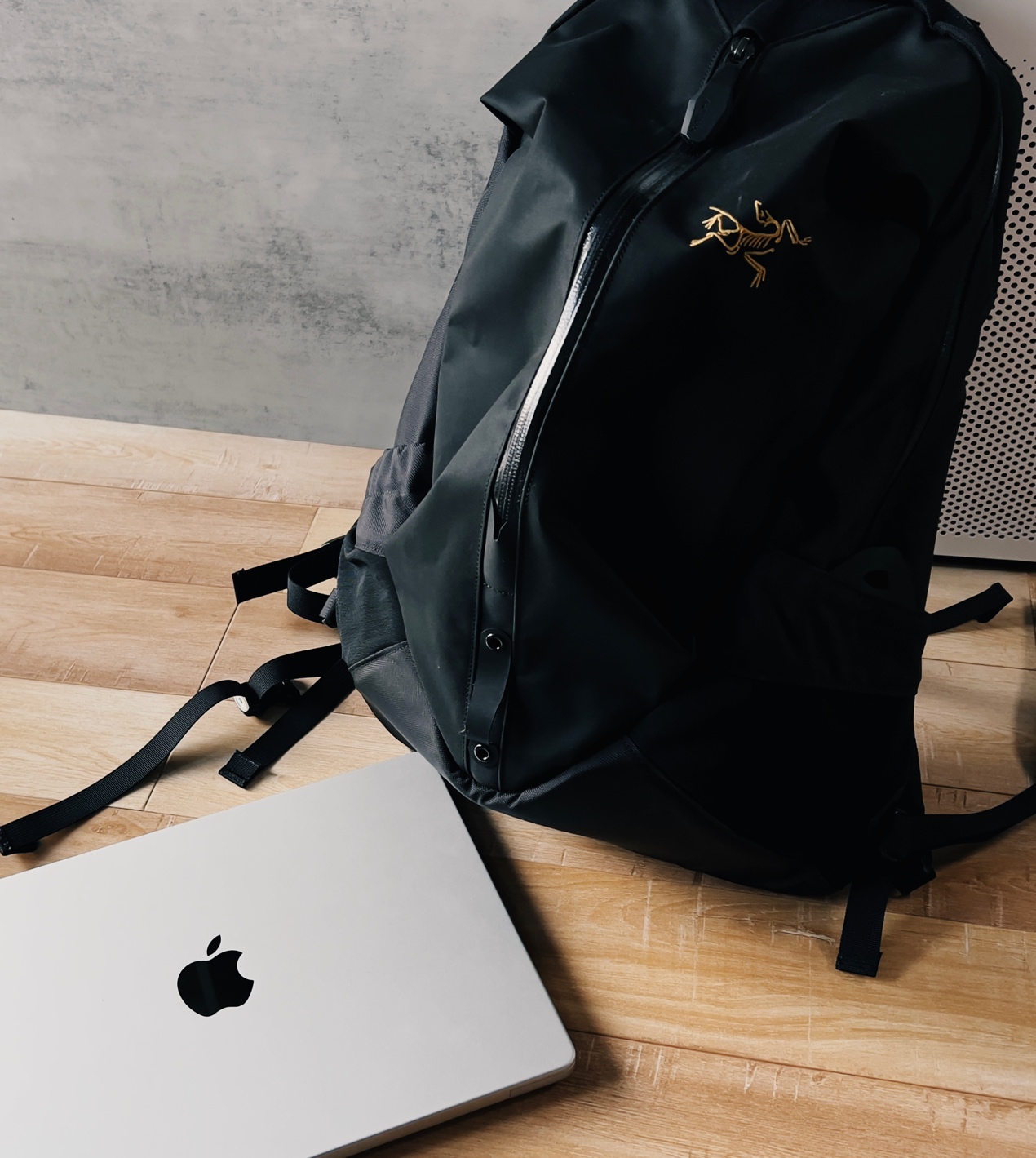 macbookpro2018现在够用吗,6年前的macbookpro性能落后吗