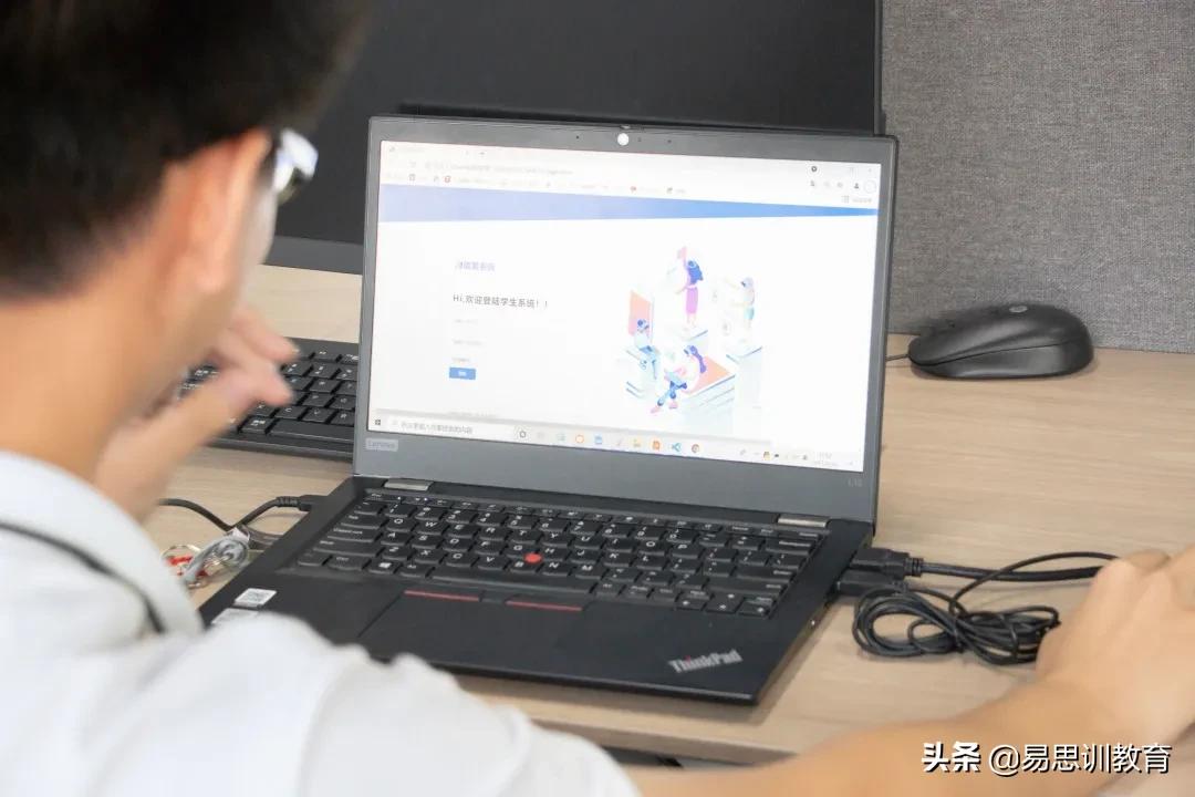 阿里年薪50万包含五险一金吗,阿里年薪40万起年终能拿多少