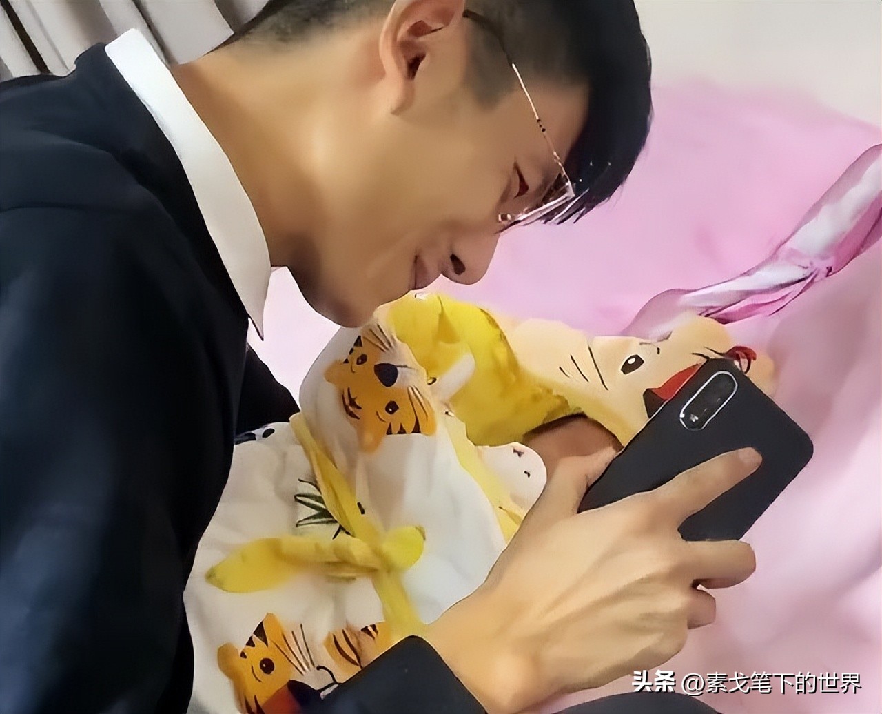 告别了“梓涵”时代，新一批“奇葩”名字来了！老师表示我想静静