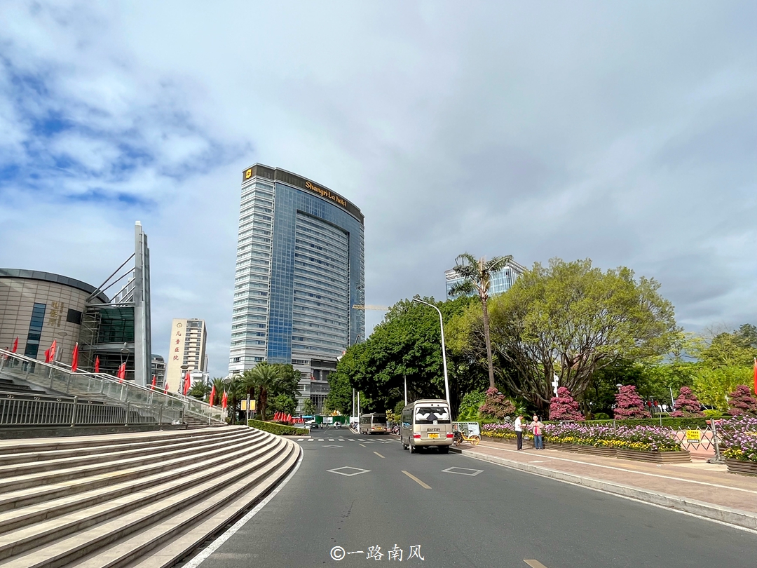 福建福州和厦门哪个城市实力更强,福建福州和福建厦门是一个地方吗