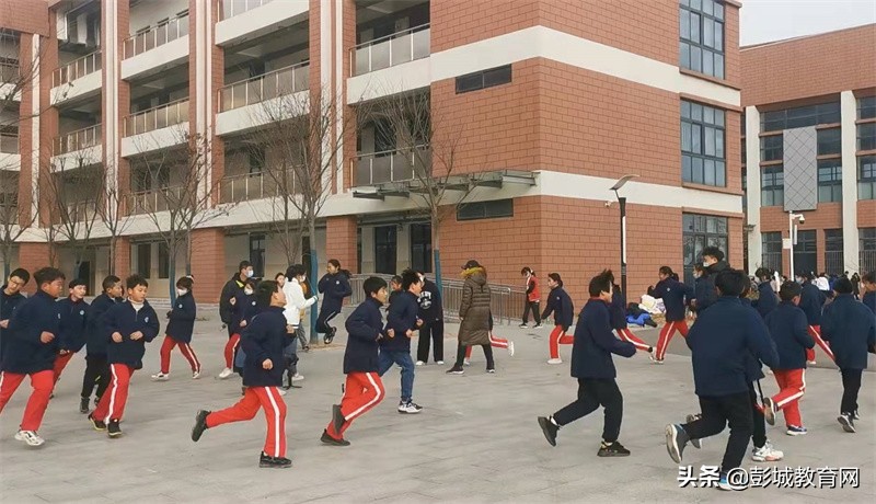 冠军！奎园小学大绳队代表泉山夺得徐州市第一名
