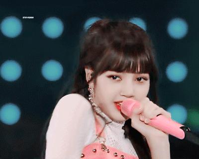 脸大脸圆头发少适合什么发型短发,40岁头发稀少脸圆大适合什么发型