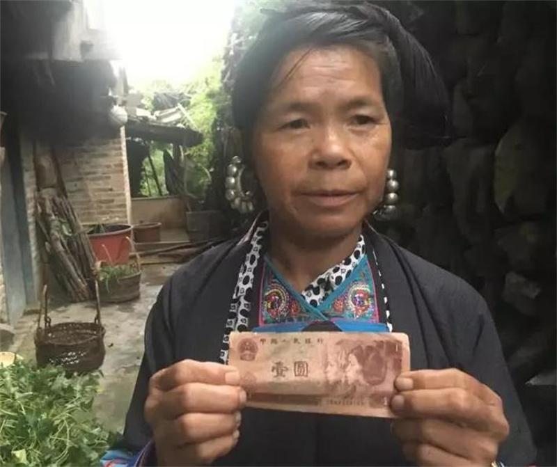 石奶引年轻时照片,石奶引被谁发现的