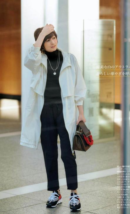 日本主妇优雅穿衣,日本主妇50岁穿衣搭配