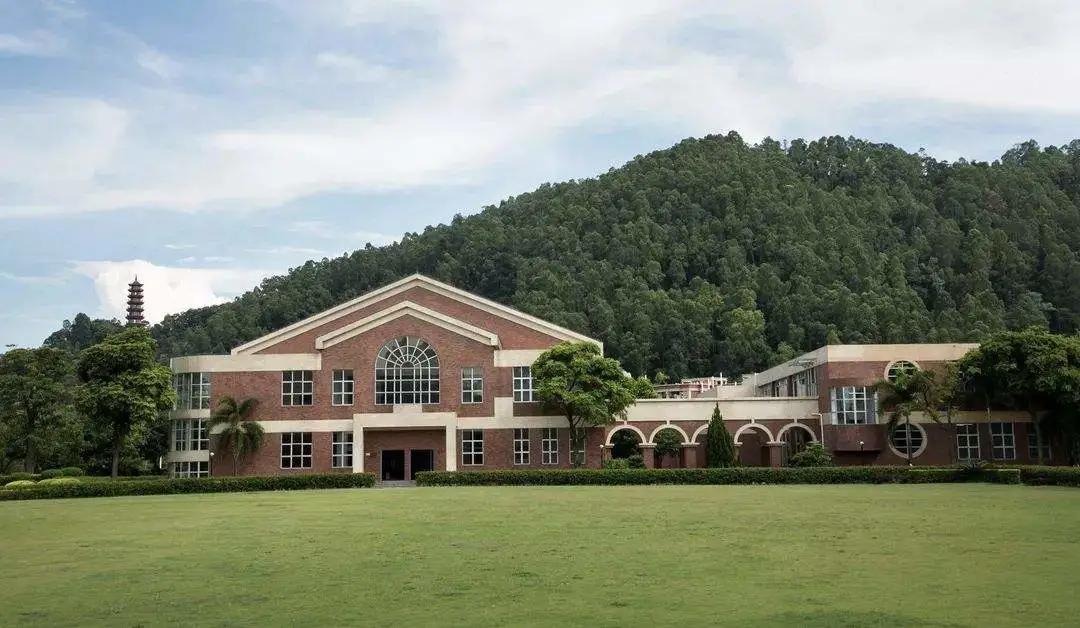 ulc剑桥国际高中2024招生人数,ulc剑桥国际高中多少钱