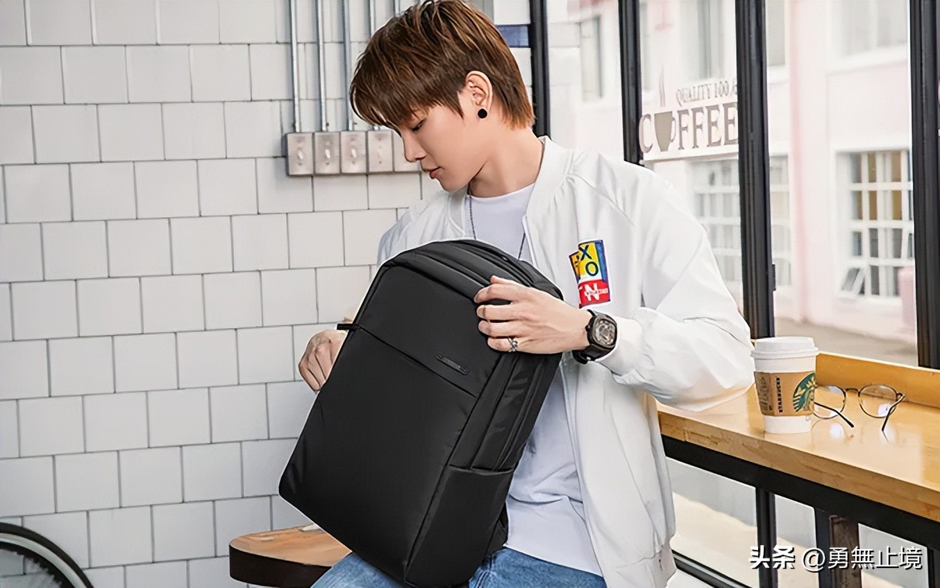 电脑包16寸高级感双肩包推荐,厚实好看电脑包品牌有哪些