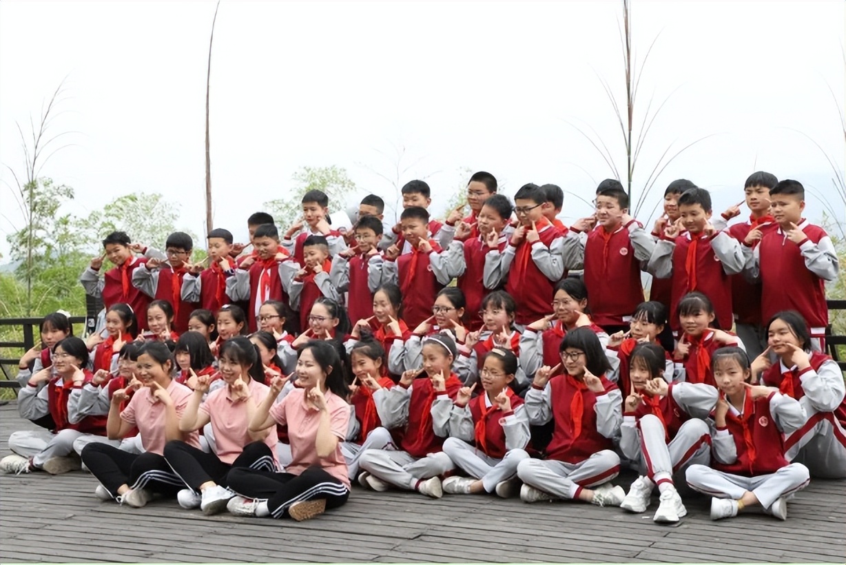 感恩母校扬帆远航图,固始学校研学之旅通知