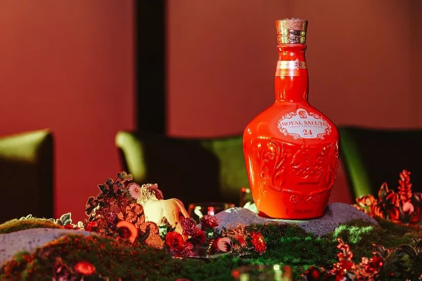 金融圈高端酒局，为何选择皇家礼炮？