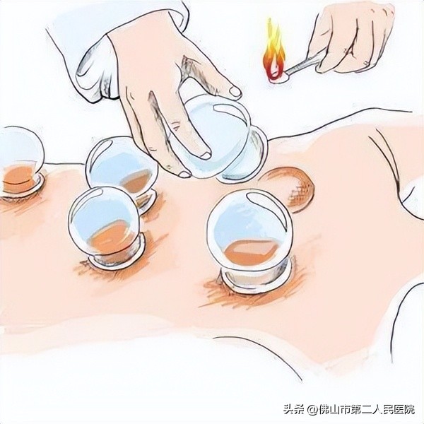 一笑起来面部肌肉抽搐,老年人面部肌肉抽搐是怎么回事