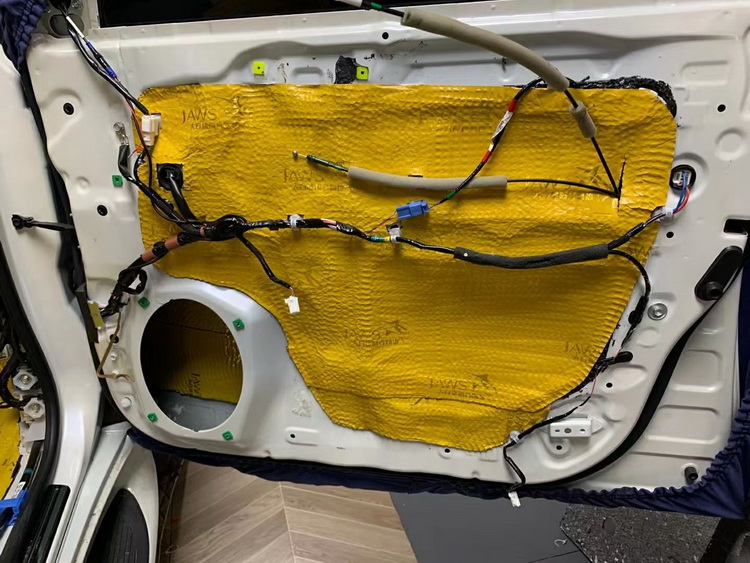 丰田酷路泽隔音改装哪家好,丰田兰德酷路泽全车隔音施工